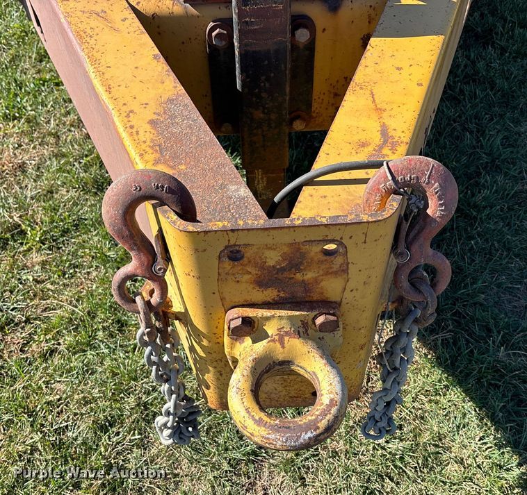 image for item DK0040 1997 Landoll 2024 equipment trailer