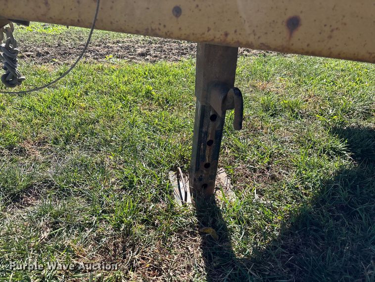 image for item DK0040 1997 Landoll 2024 equipment trailer