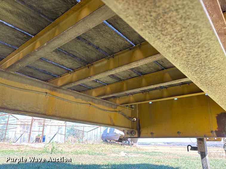 image for item DK0040 1997 Landoll 2024 equipment trailer