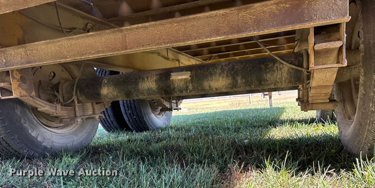 image for item DK0040 1997 Landoll 2024 equipment trailer