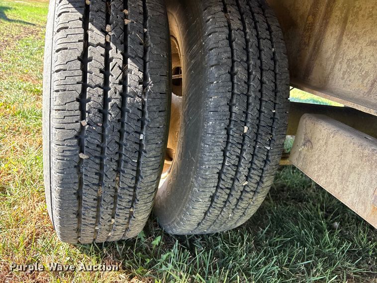 image for item DK0040 1997 Landoll 2024 equipment trailer