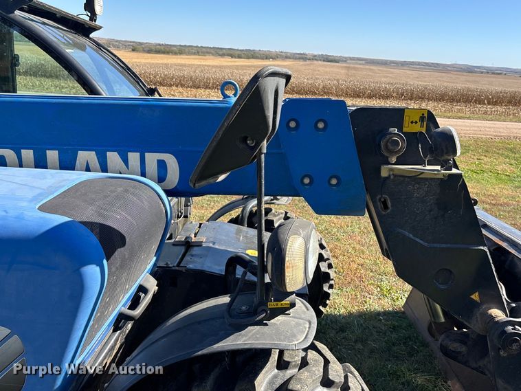 image for item DK0041 2012 New Holland LM5020 telehandler