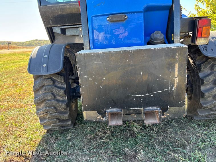 image for item DK0041 2012 New Holland LM5020 telehandler