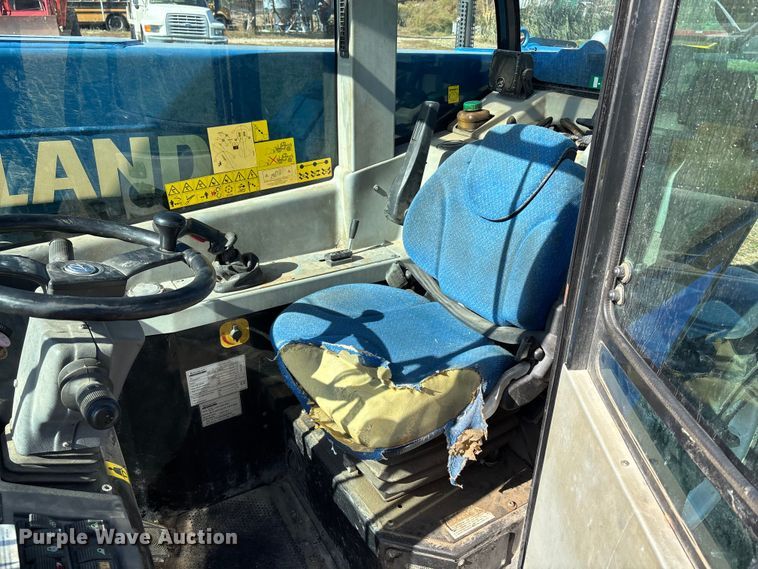 image for item DK0041 2012 New Holland LM5020 telehandler