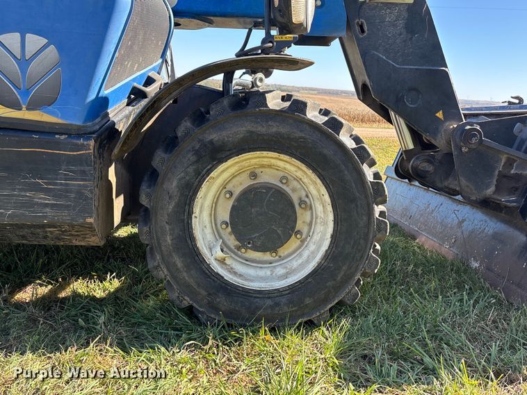 image for item DK0041 2012 New Holland LM5020 telehandler