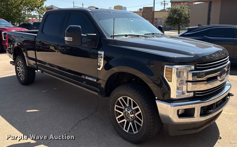 image for item DO1205 2018 Ford F250 Super Duty Crew Cab pickup truck