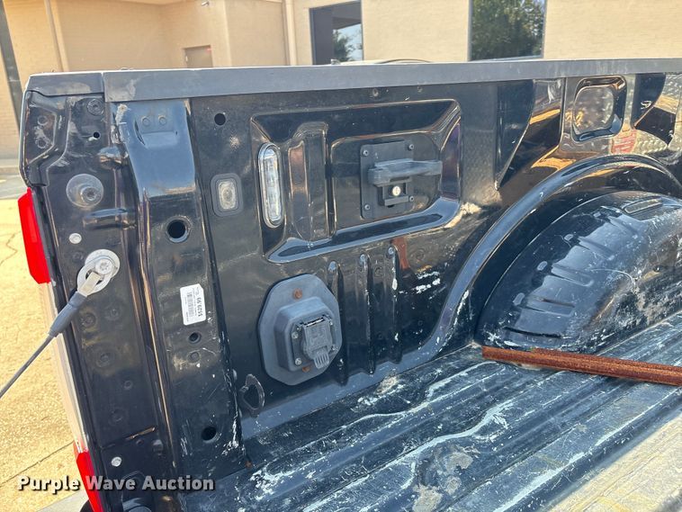 image for item DO1205 2018 Ford F250 Super Duty Crew Cab pickup truck