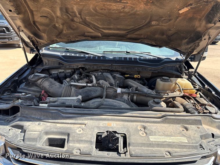 image for item DO1205 2018 Ford F250 Super Duty Crew Cab pickup truck