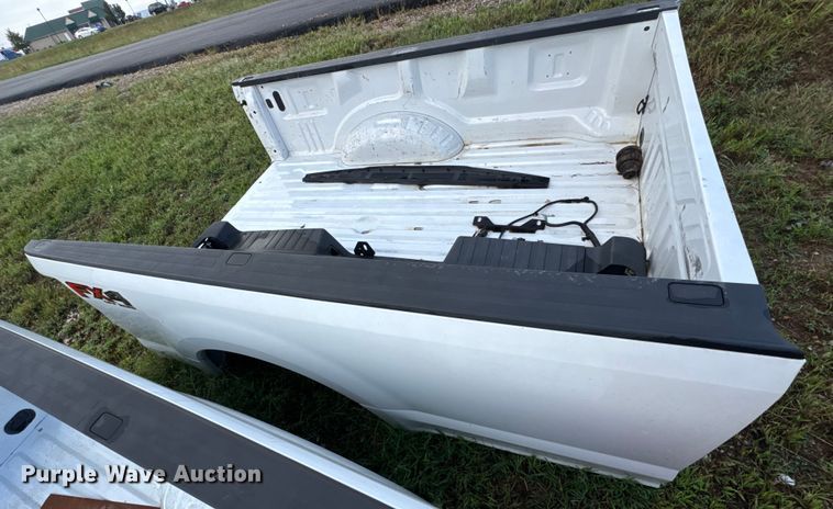 image for item DO2276 Pickup truck bed