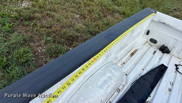 image for item DO2276 Pickup truck bed