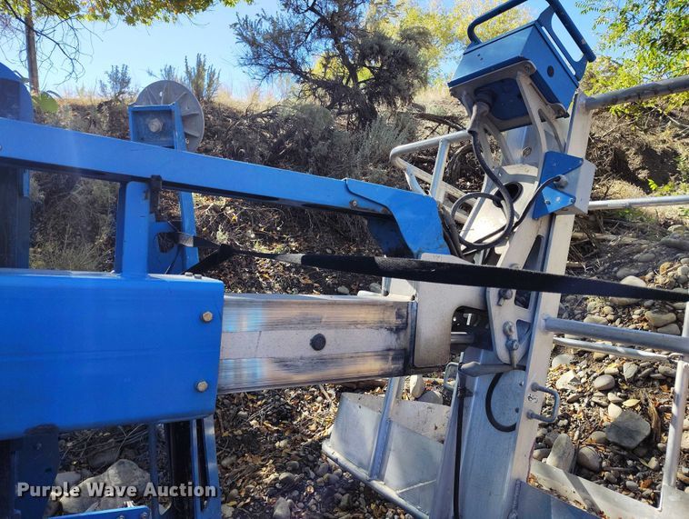image for item DP5082 2014 Genie TZ-34/20 boom lift