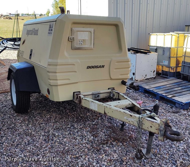 image for item DP5091 2004 Ingersoll Rand P185JD air compressor