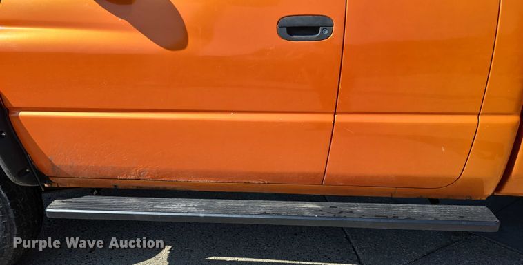 image for item DR3935 2001 Dodge Ram 1500 Quad Cab pickup truck