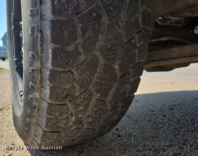 image for item DR3935 2001 Dodge Ram 1500 Quad Cab pickup truck