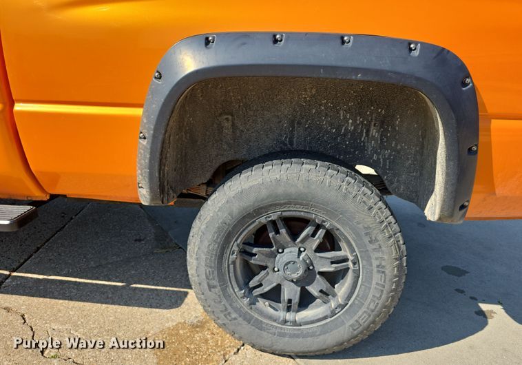 image for item DR3935 2001 Dodge Ram 1500 Quad Cab pickup truck