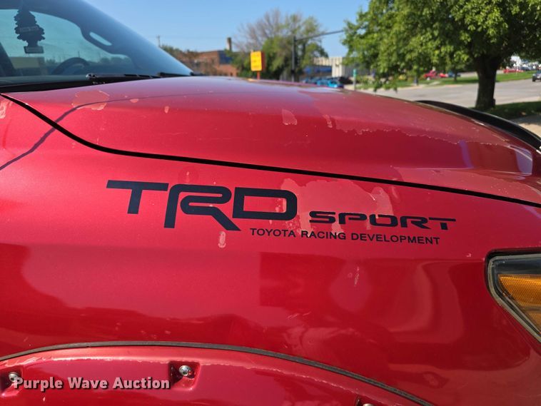 image for item DR3936 2013 Toyota Tundra Limited CrewMax pickup truck