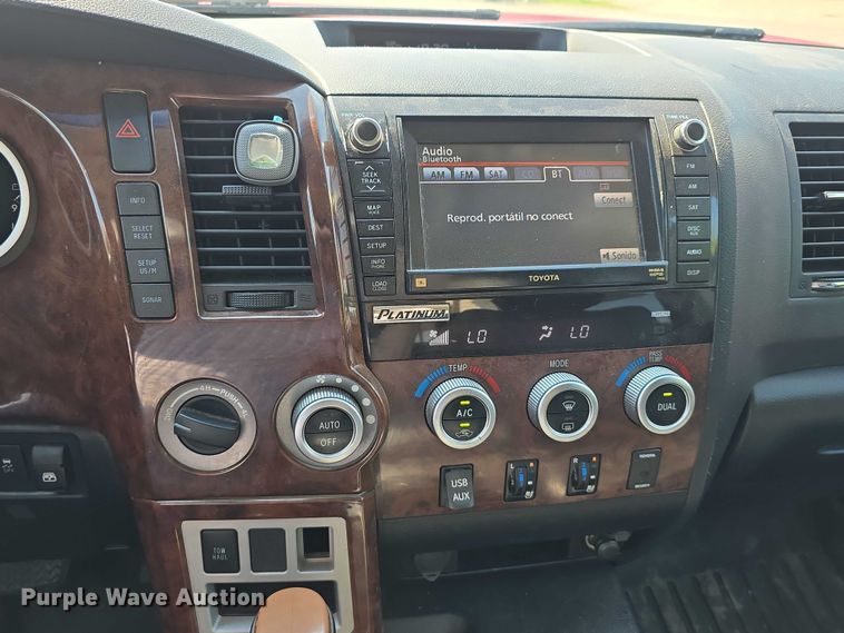 image for item DR3936 2013 Toyota Tundra Limited CrewMax pickup truck