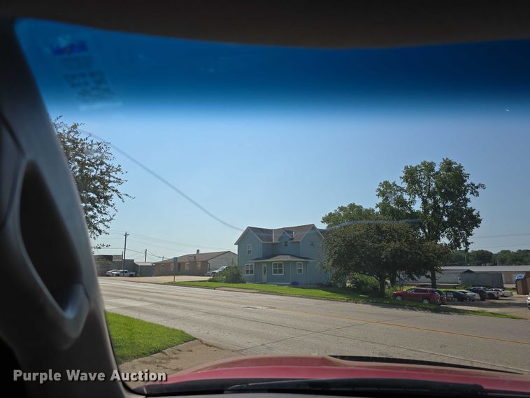 image for item DR3936 2013 Toyota Tundra Limited CrewMax pickup truck