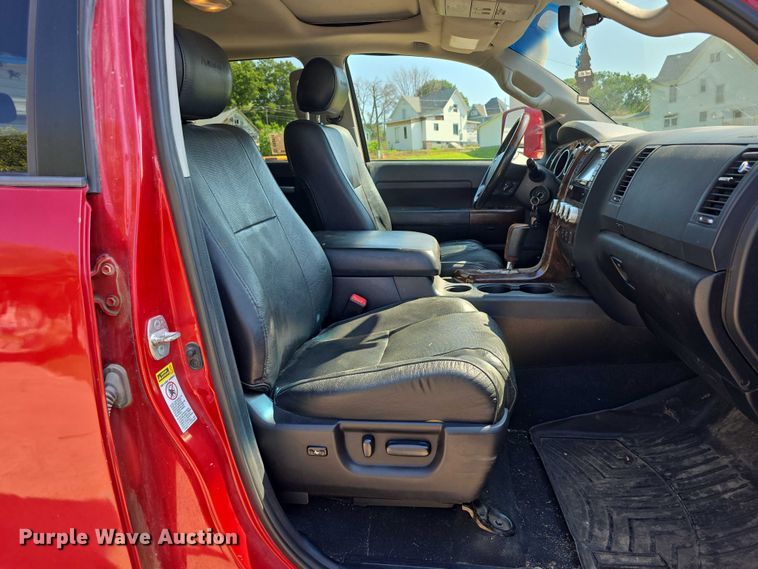 image for item DR3936 2013 Toyota Tundra Limited CrewMax pickup truck