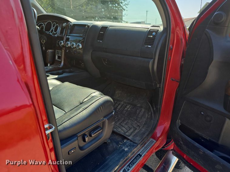 image for item DR3936 2013 Toyota Tundra Limited CrewMax pickup truck