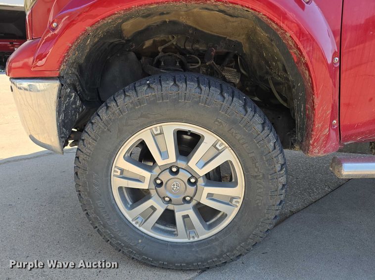 image for item DR3936 2013 Toyota Tundra Limited CrewMax pickup truck