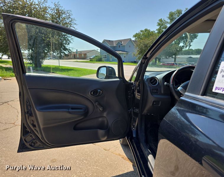 image for item DR3938 2014 Nissan Versa Note 