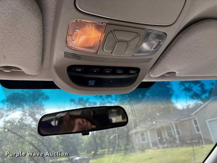 image for item DT3339 2008 Toyota Sienna van