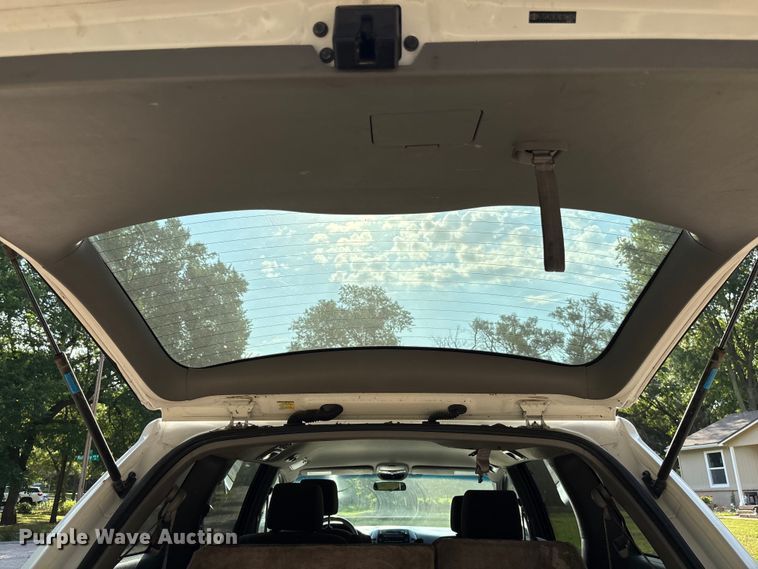 image for item DT3339 2008 Toyota Sienna van