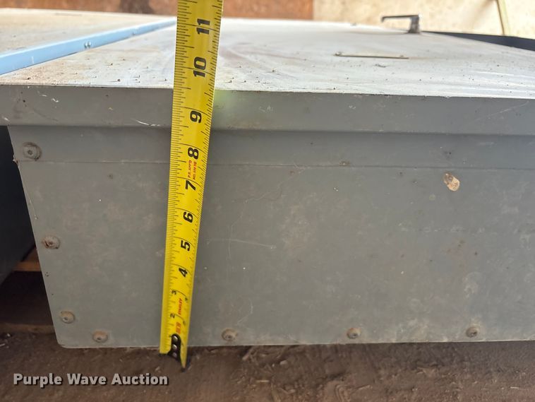 image for item DT4942 Transfer switch boxes