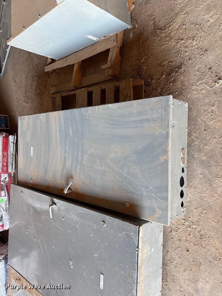 image for item DT4942 Transfer switch boxes