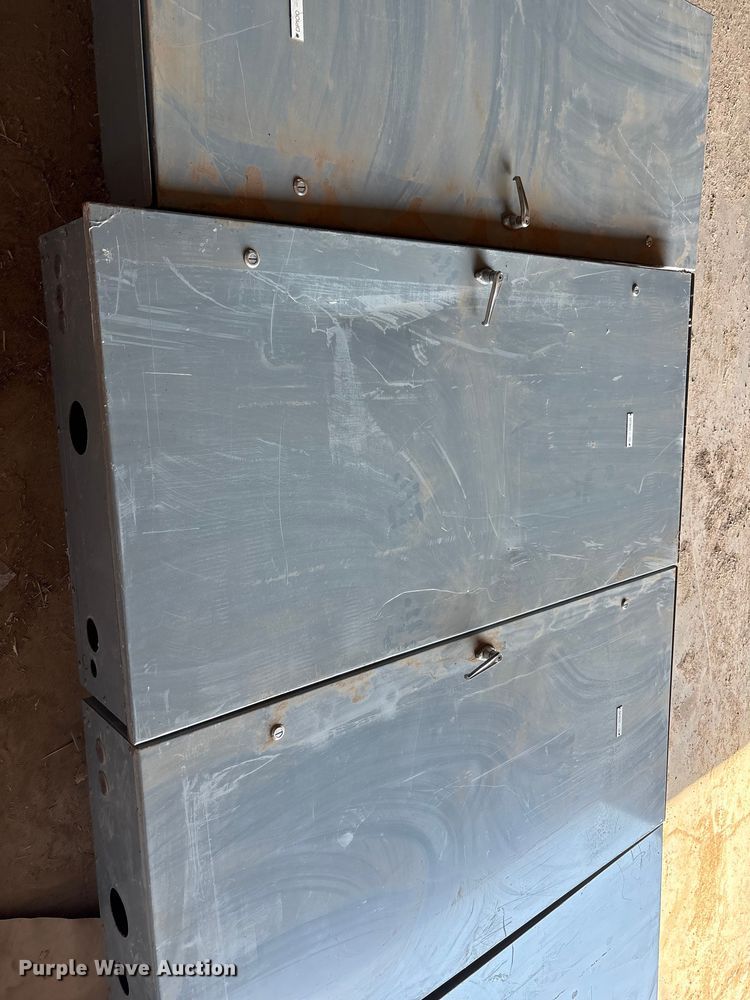 image for item DT4942 Transfer switch boxes