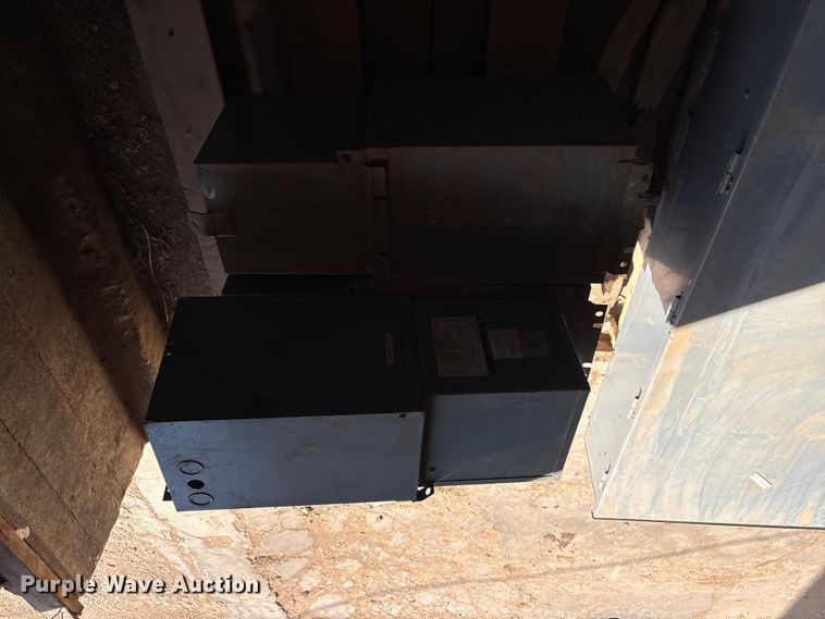 image for item DT4942 Transfer switch boxes