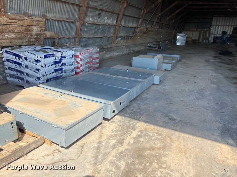 image for item DT4942 Transfer switch boxes