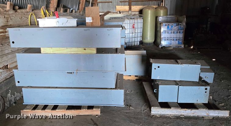 image for item DT4942 Transfer switch boxes