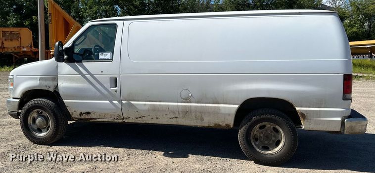 image for item DT6253 2011 Ford E350 Super Duty van