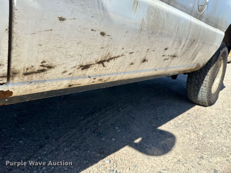 image for item DT6253 2011 Ford E350 Super Duty van