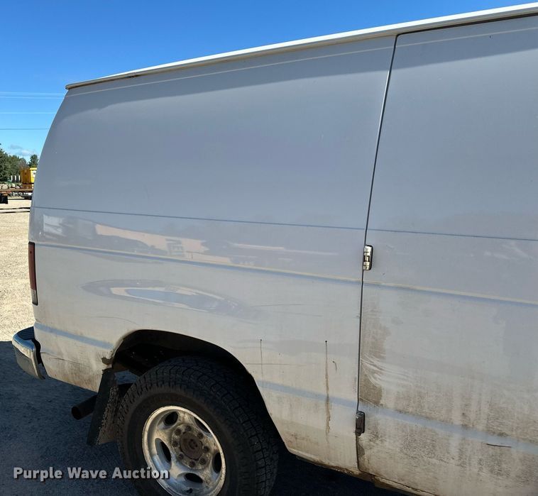 image for item DT6253 2011 Ford E350 Super Duty van
