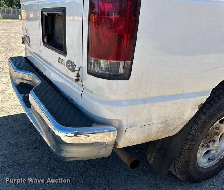 image for item DT6253 2011 Ford E350 Super Duty van