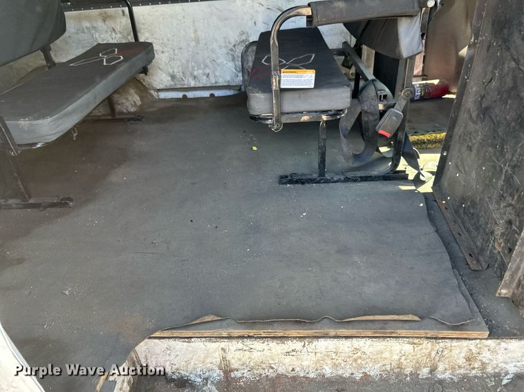 image for item DT6253 2011 Ford E350 Super Duty van