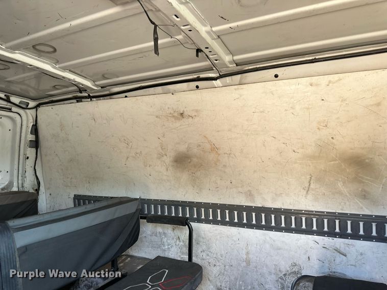 image for item DT6253 2011 Ford E350 Super Duty van