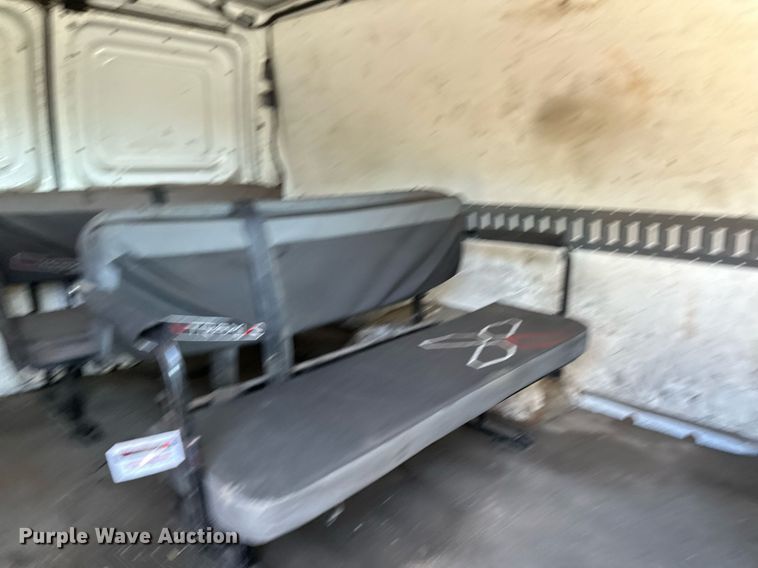 image for item DT6253 2011 Ford E350 Super Duty van