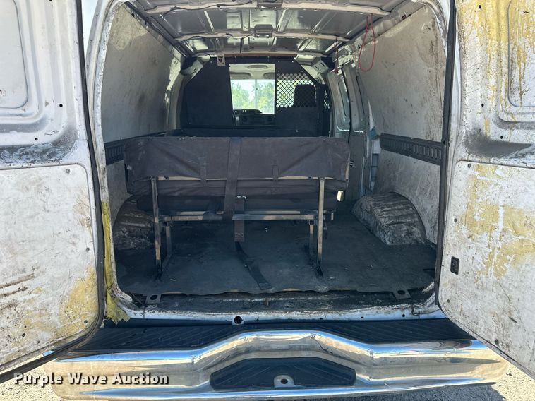 image for item DT6253 2011 Ford E350 Super Duty van