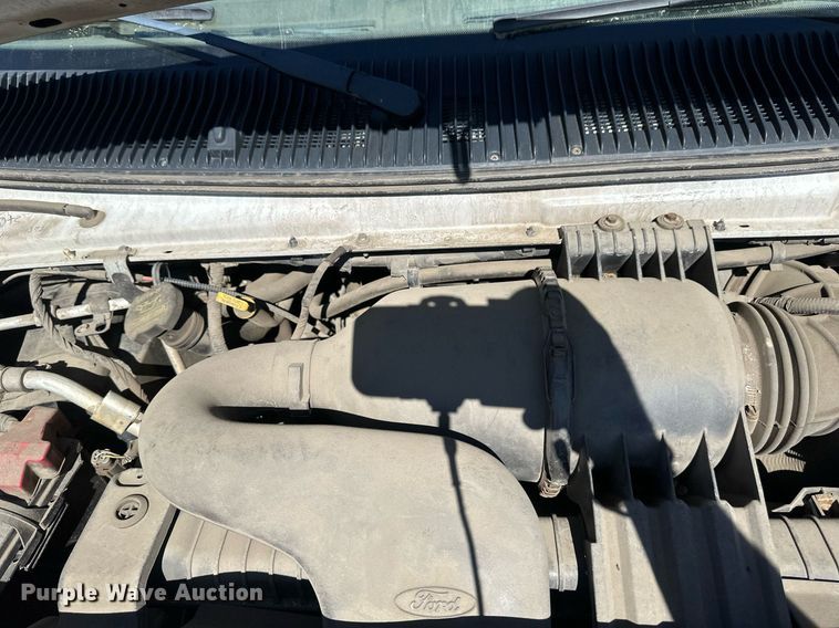 image for item DT6253 2011 Ford E350 Super Duty van