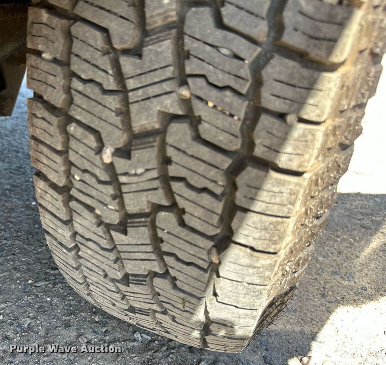 image for item DT6253 2011 Ford E350 Super Duty van