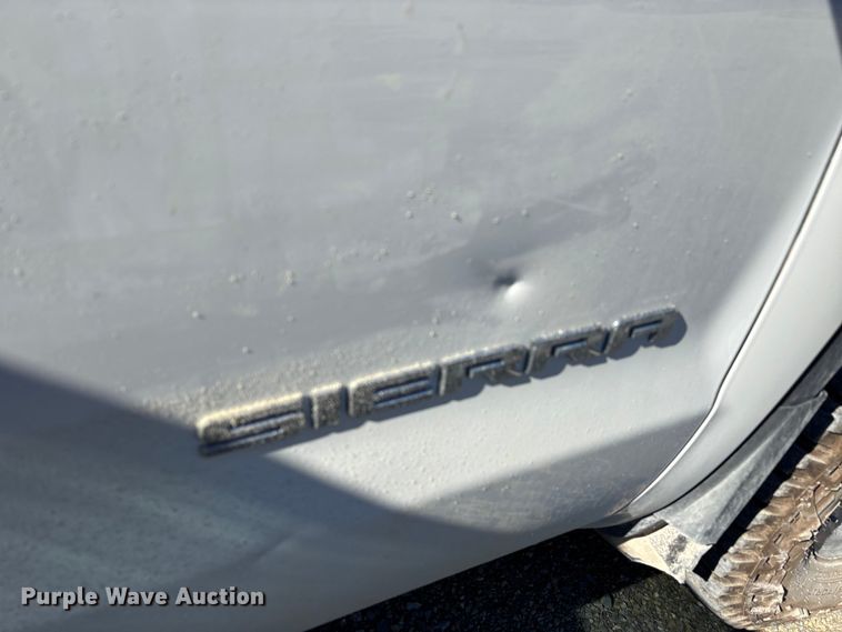 image for item DU1410 2019 GMC Sierra 1500 Ext. Cab pickup truck