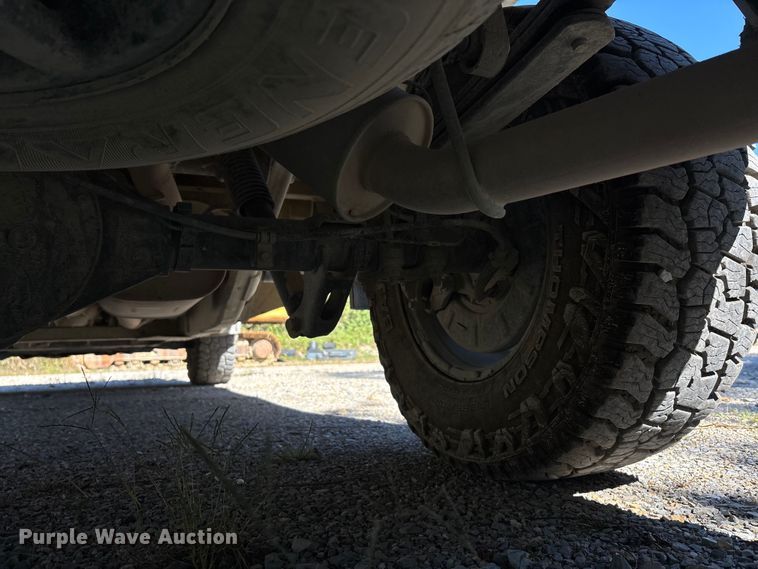 image for item DU1410 2019 GMC Sierra 1500 Ext. Cab pickup truck