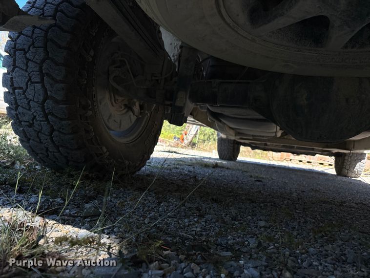 image for item DU1410 2019 GMC Sierra 1500 Ext. Cab pickup truck