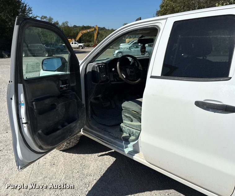 image for item DU1410 2019 GMC Sierra 1500 Ext. Cab pickup truck