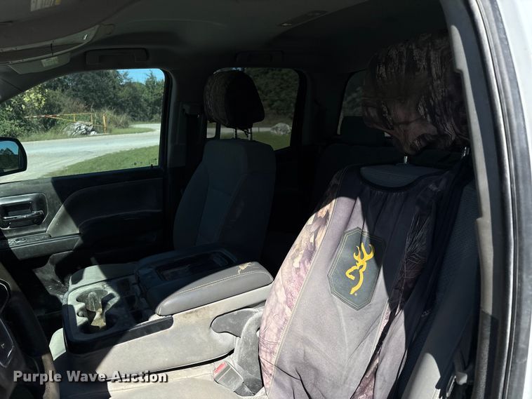 image for item DU1410 2019 GMC Sierra 1500 Ext. Cab pickup truck