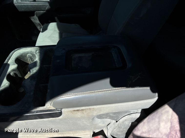 image for item DU1410 2019 GMC Sierra 1500 Ext. Cab pickup truck